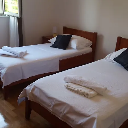 Bed & Breakfast Dela 3*