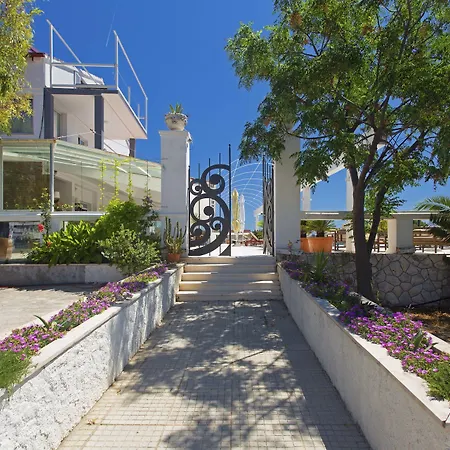 Bed & Breakfast Dela