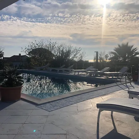 Bed & Breakfast Dela 3*