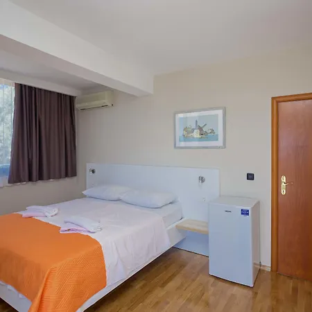 Bed & Breakfast Dela Hvar Town