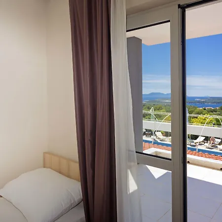 Dela Bed & Breakfast 3*