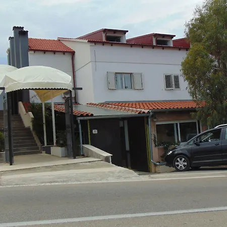 Bed & Breakfast Dela