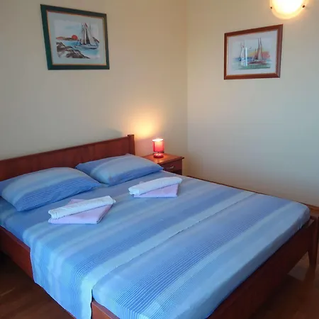 Dela Bed & Breakfast