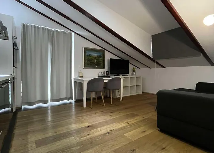 Bed & Breakfast Dela Hvar Town