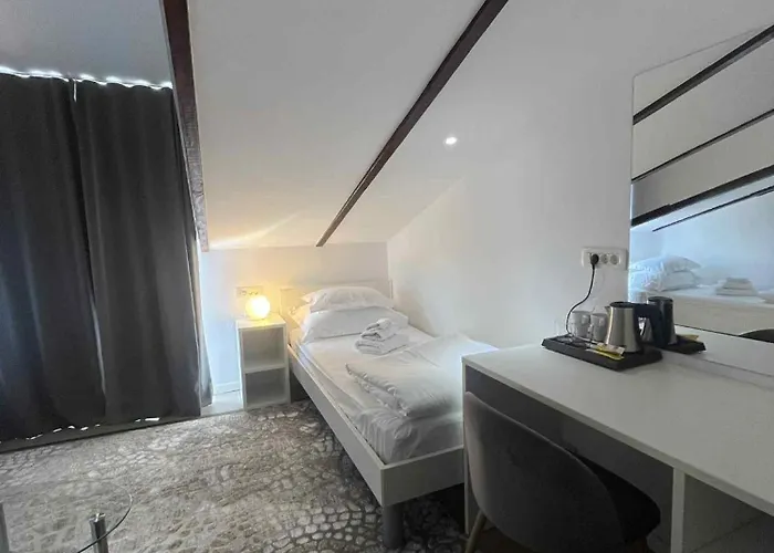 Dela Bed & Breakfast 3*