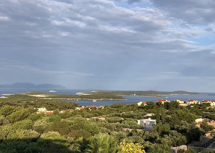 Bed & Breakfast Dela Hvar Town